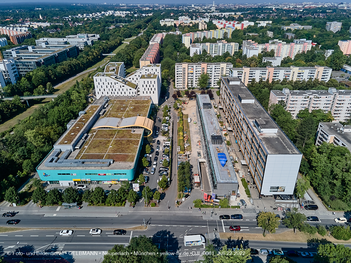22.07.2022 - Plettzentrum und Montessori Schule in Neuperlach